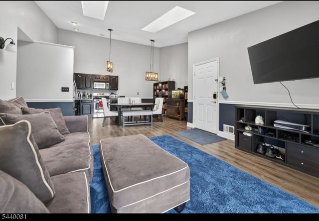 3910 Graham Ct, Bridgewater Twp., NJ 08807