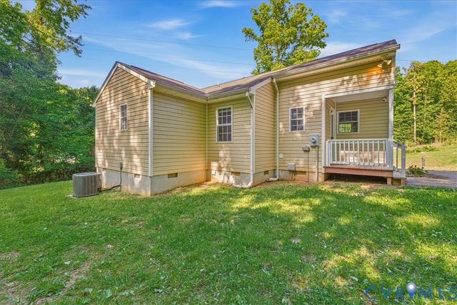 2406 Ocala Dr, Powhatan, VA 23139
