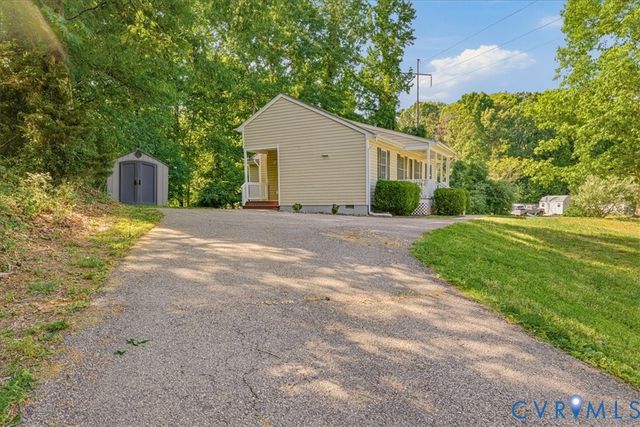 2406 Ocala Dr, Powhatan, VA 23139