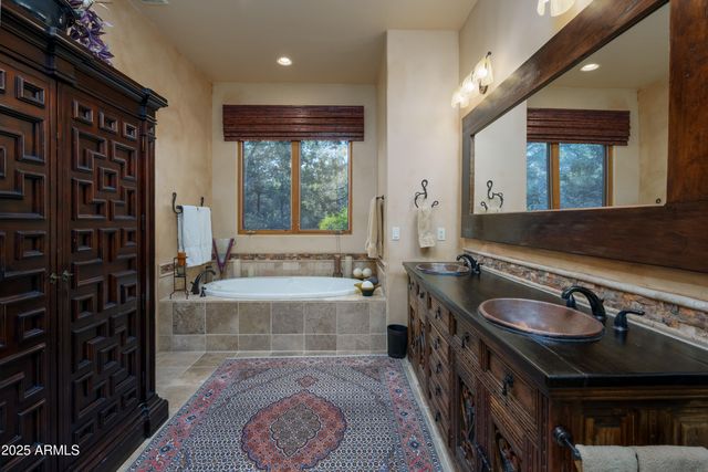 15 N Roan Court, Sedona, AZ 86336