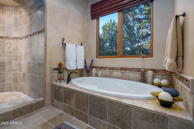 15 N Roan Court, Sedona, AZ 86336