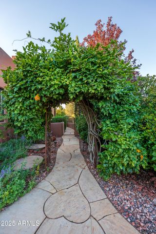 15 N Roan Court, Sedona, AZ 86336