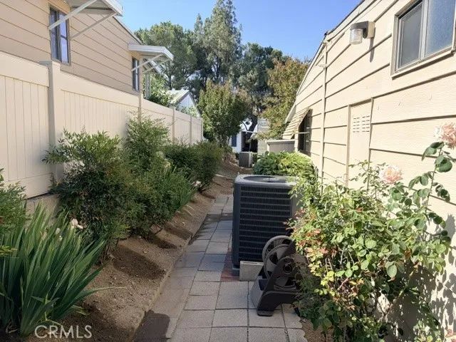 3850 Atlantic 63, Highland, CA 92346