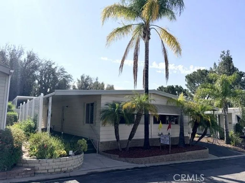 3850 Atlantic 63, Highland, CA 92346