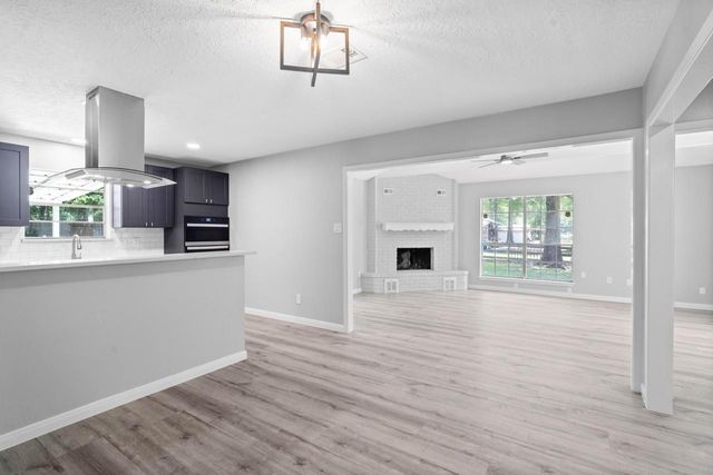 13400 Nicholson Road, Conroe, TX 77303