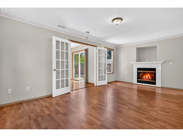 2008 Se 143RD Ave, Portland, OR 97233