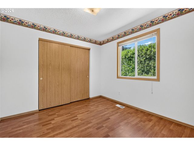 2008 Se 143RD Ave, Portland, OR 97233
