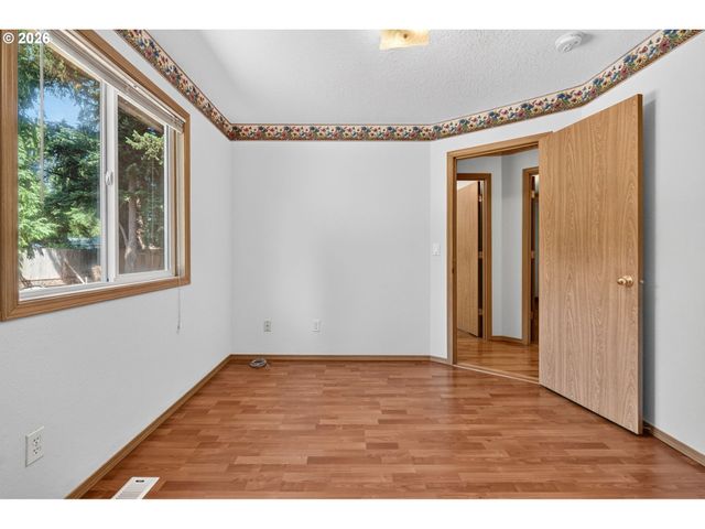 2008 Se 143RD Ave, Portland, OR 97233