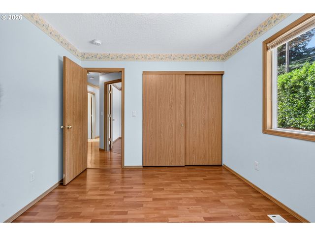 2008 Se 143RD Ave, Portland, OR 97233