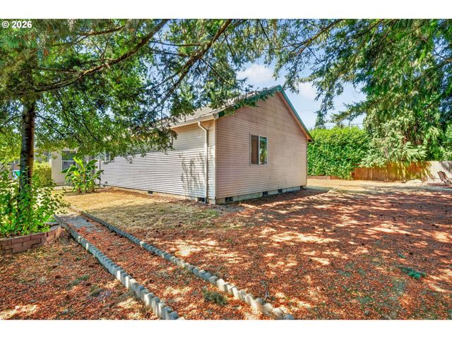 2008 Se 143RD Ave, Portland, OR 97233
