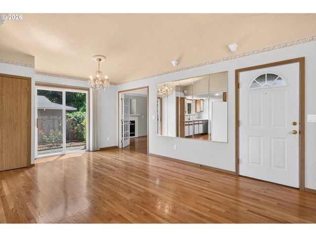 2008 Se 143RD Ave, Portland, OR 97233