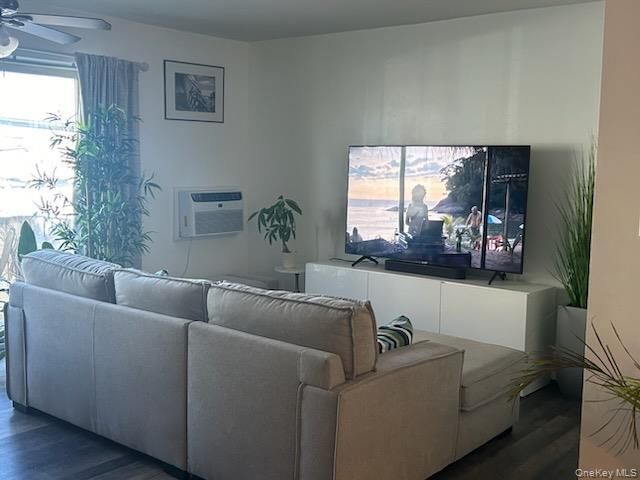 204 Beach 102nd Street, Rockaway Park, NY 11694