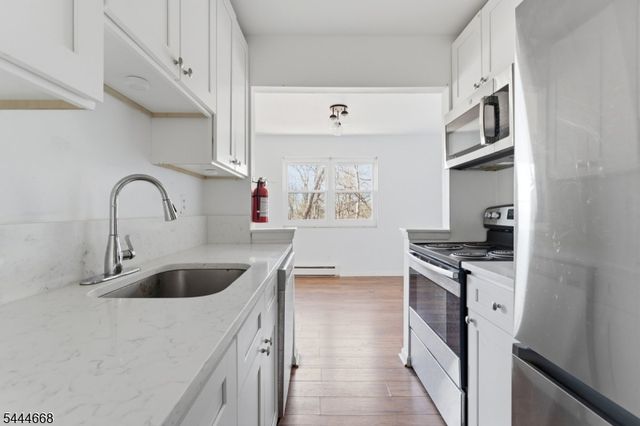 100 Pierson Miller Dr 22, Pompton Lakes Boro, NJ 07442