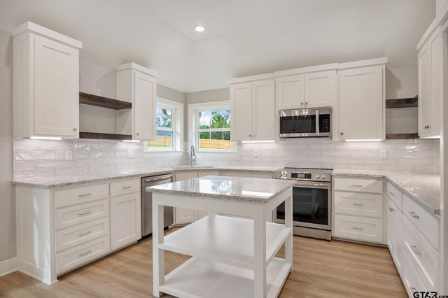 15029 C R 1198, Flint, TX 75762