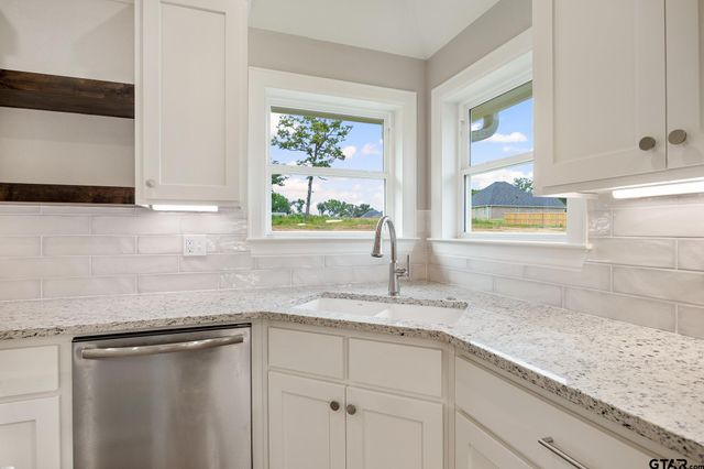 15029 C R 1198, Flint, TX 75762