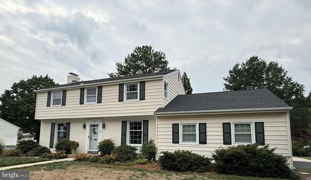 170 CRESCENT DR, Dover, DE 19904