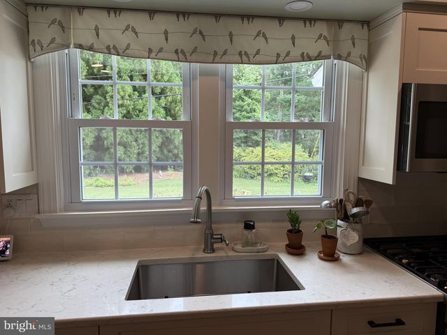 170 CRESCENT DR, Dover, DE 19904