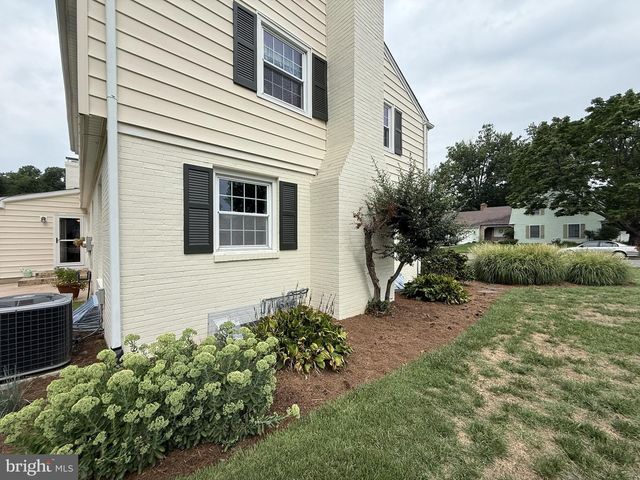 170 CRESCENT DR, Dover, DE 19904