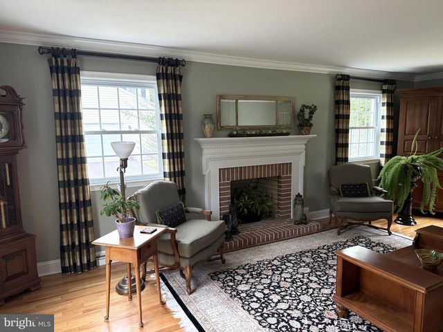 170 CRESCENT DR, Dover, DE 19904