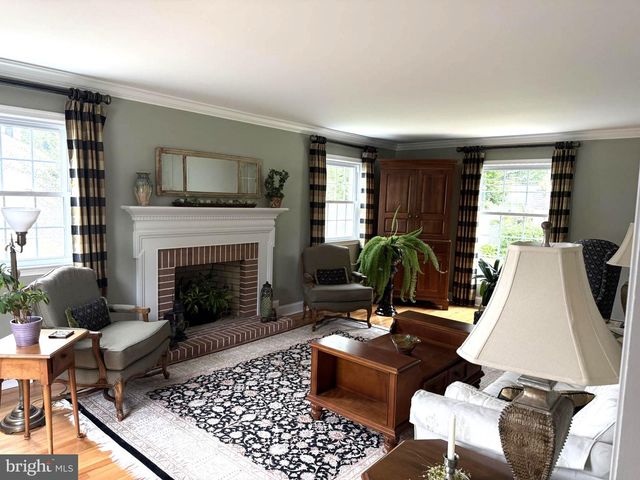 170 CRESCENT DR, Dover, DE 19904