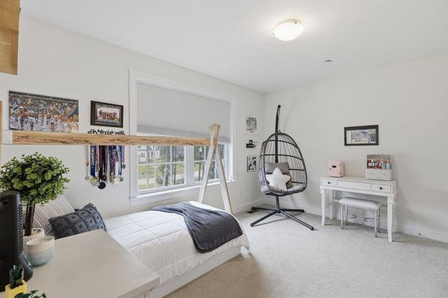 3 Hummingbird Lane, Salem, NH 03079