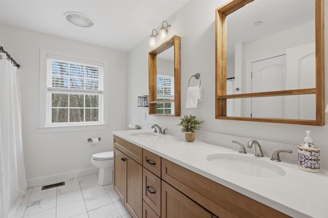 3 Hummingbird Lane, Salem, NH 03079