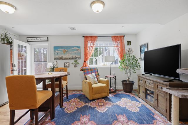 3 Hummingbird Lane, Salem, NH 03079