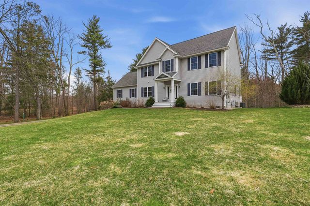 3 Hummingbird Lane, Salem, NH 03079