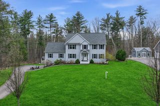 3 Hummingbird Lane, Salem, NH 03079
