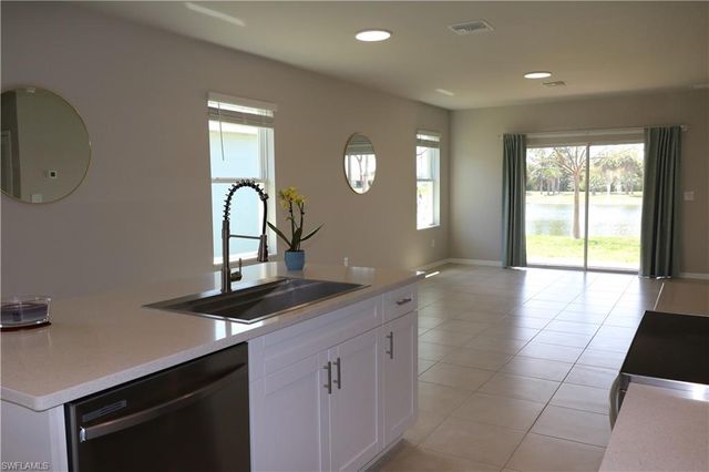 8804 Swell Brooks CT, North Fort Myers, FL 33917