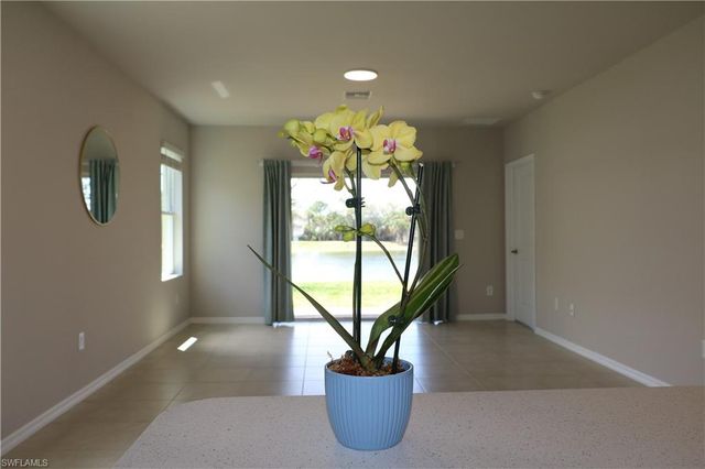 8804 Swell Brooks CT, North Fort Myers, FL 33917