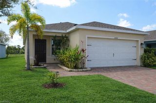 8804 Swell Brooks CT, North Fort Myers, FL 33917