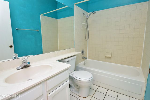 3352 E Popinac Loop, Tucson, AZ 85716