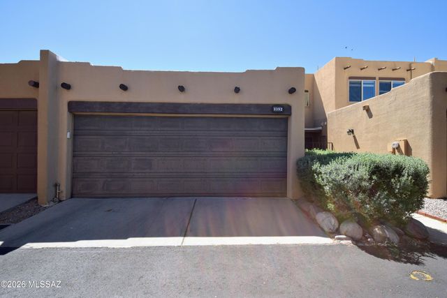 3352 E Popinac Loop, Tucson, AZ 85716