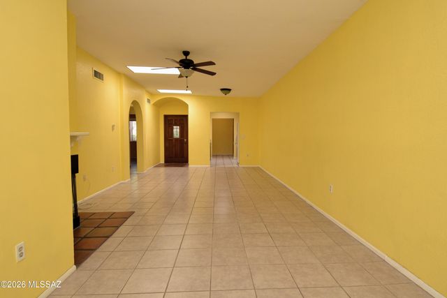 3352 E Popinac Loop, Tucson, AZ 85716