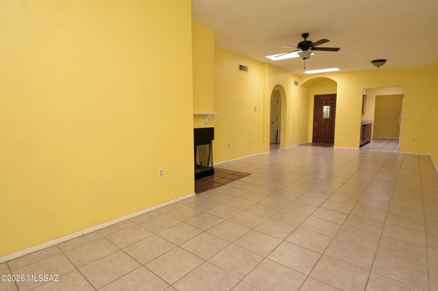 3352 E Popinac Loop, Tucson, AZ 85716