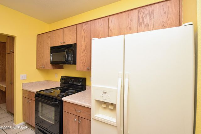 3352 E Popinac Loop, Tucson, AZ 85716