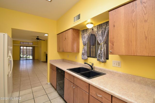 3352 E Popinac Loop, Tucson, AZ 85716