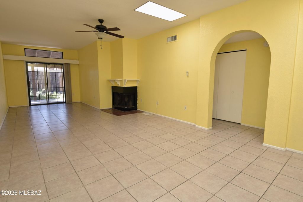 3352 E Popinac Loop, Tucson, AZ 85716