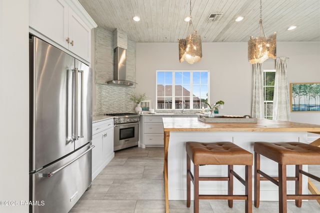 109 Turtledove Trail, Lafayette, LA 70508