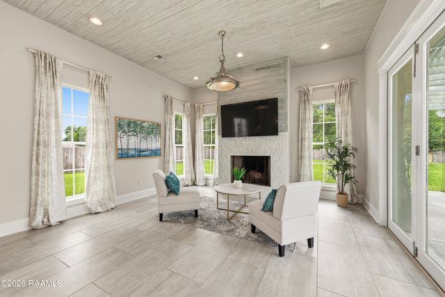 109 Turtledove Trail, Lafayette, LA 70508