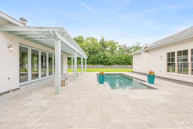 109 Turtledove Trail, Lafayette, LA 70508