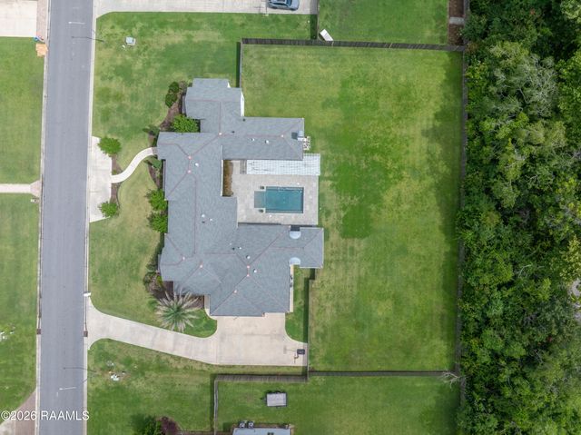 109 Turtledove Trail, Lafayette, LA 70508