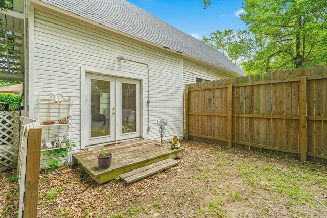 911 N Main Street, Winnsboro, TX 75494