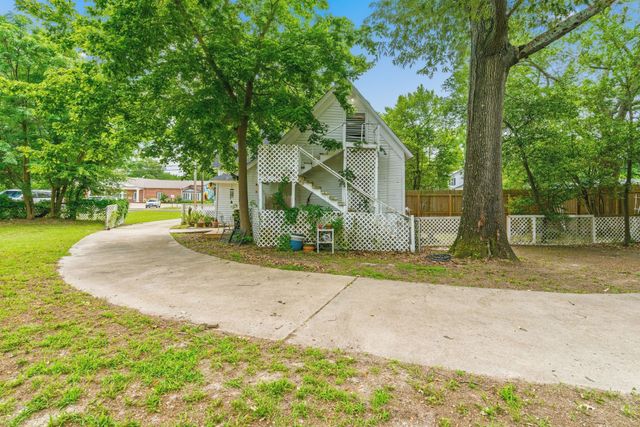 911 N Main Street, Winnsboro, TX 75494