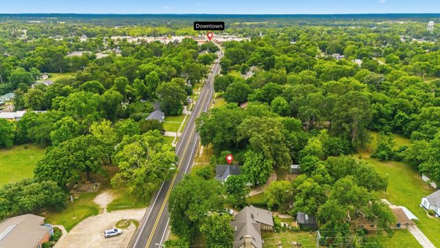 911 N Main Street, Winnsboro, TX 75494