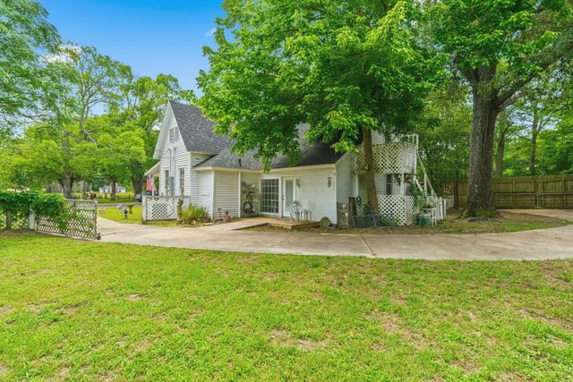 911 N Main Street, Winnsboro, TX 75494