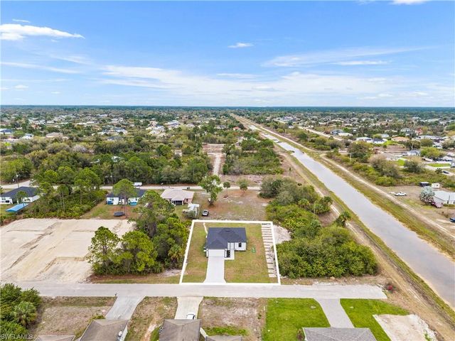 6002 Olive AVE N, Lehigh Acres, FL 33971