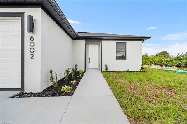 6002 Olive AVE N, Lehigh Acres, FL 33971