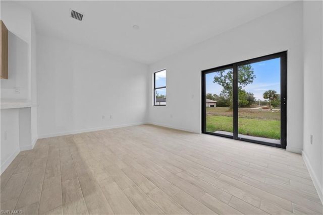 6002 Olive AVE N, Lehigh Acres, FL 33971